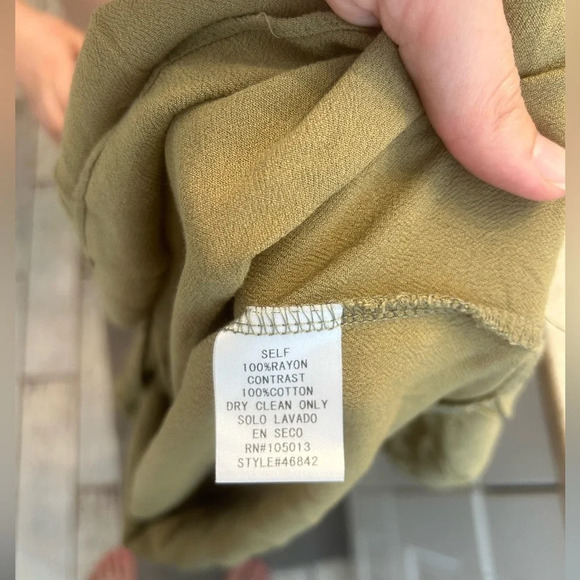 Altar'd State long sleeve green blouse with lace detail size XS - Picture 6 of 6